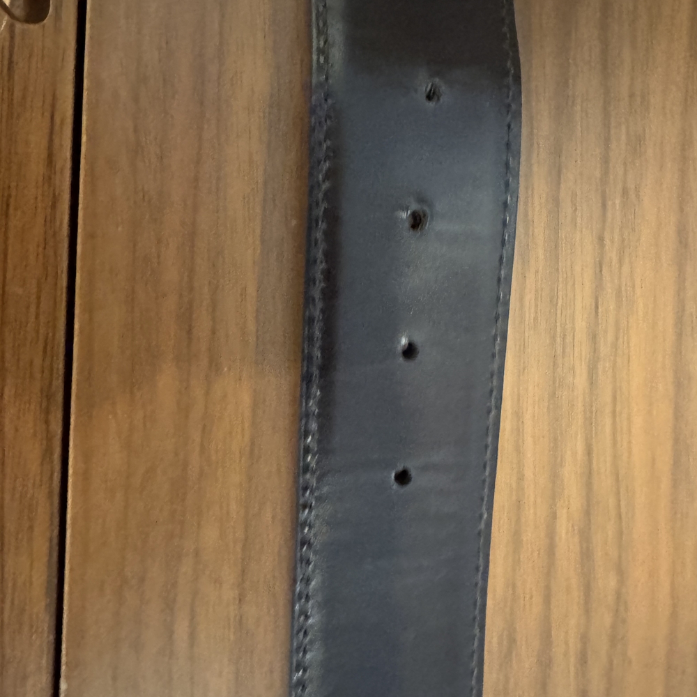 Gucci Brown Leather Belt with Gold Logo Buckle - Picture 8 of 9